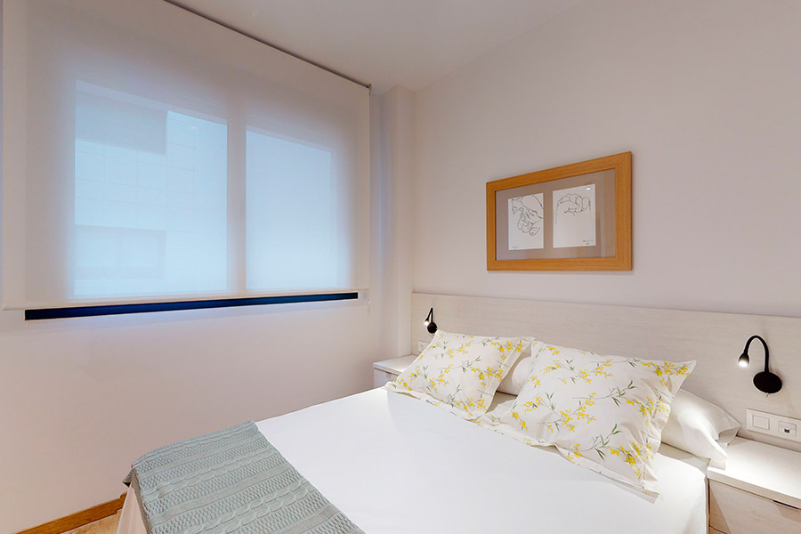 Primer plano del dormitorio del piso de 1 habitación puerta D del Edificio Proinca Moncloa 