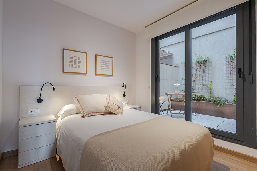 Dormitorio 1 del piso de 3 habitaciones en alquiler en Chamberí, Madrid.