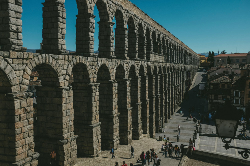 Escapadas desde madrid para domingueros: ávila, guadalajara, segovia y toledo.