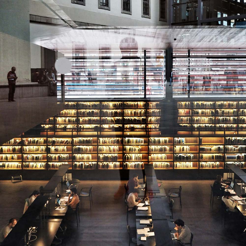 Bibliotecas para hacer turismo en Madrid