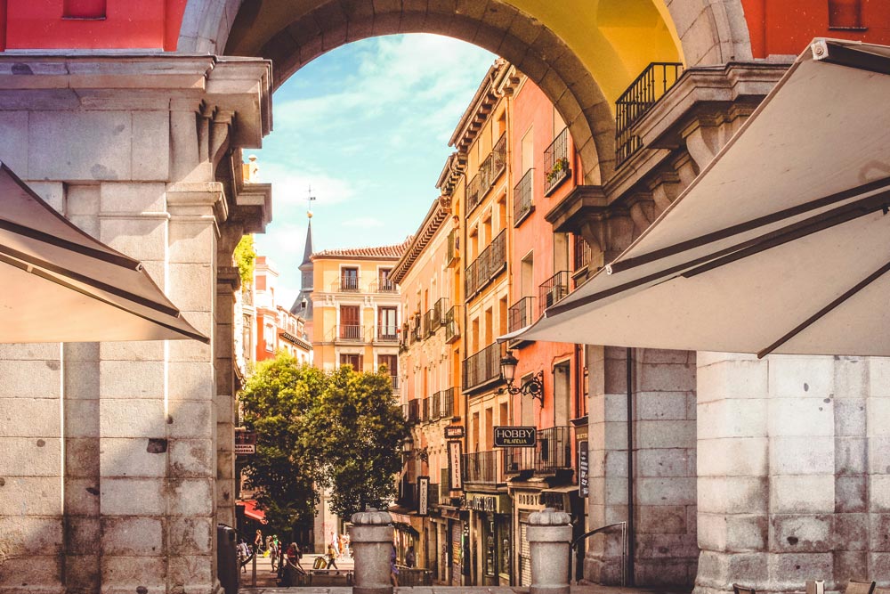 Ruta por edificios antiguos de la ciudad de Madrid